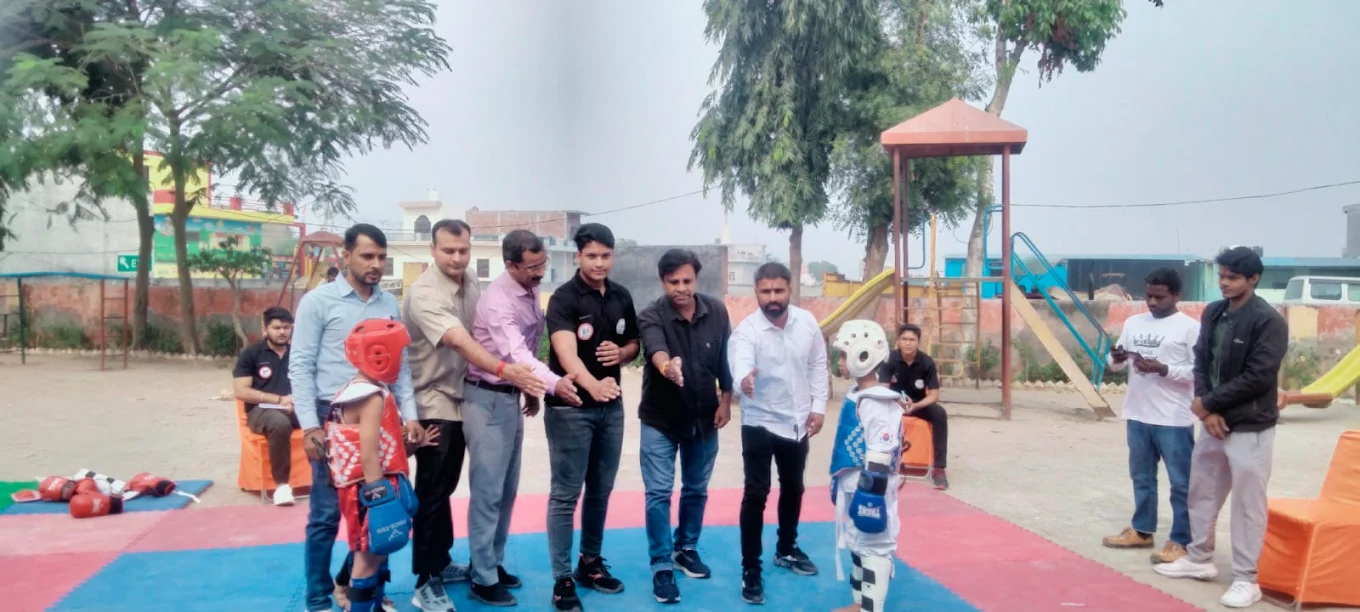 Outdoor Arena Sparring Bout
